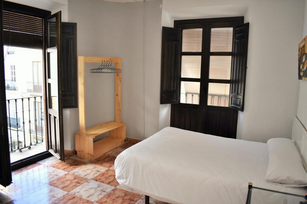 Pension Castil Granada Bagian luar foto