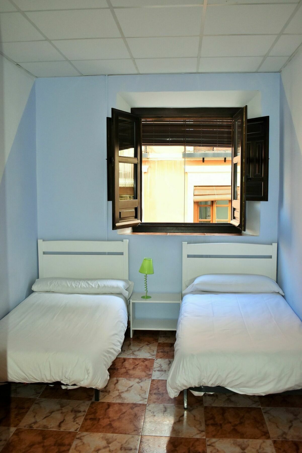 Pension Castil Granada Bagian luar foto